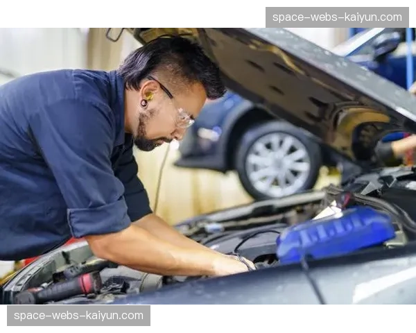 后勤保障：跟随赛事机械师，揭秘如何在20分钟内完成应急修车