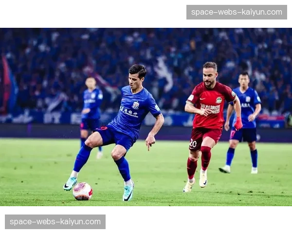 巴黎圣日耳曼主场2-0完胜利物浦，掌握晋级主动权